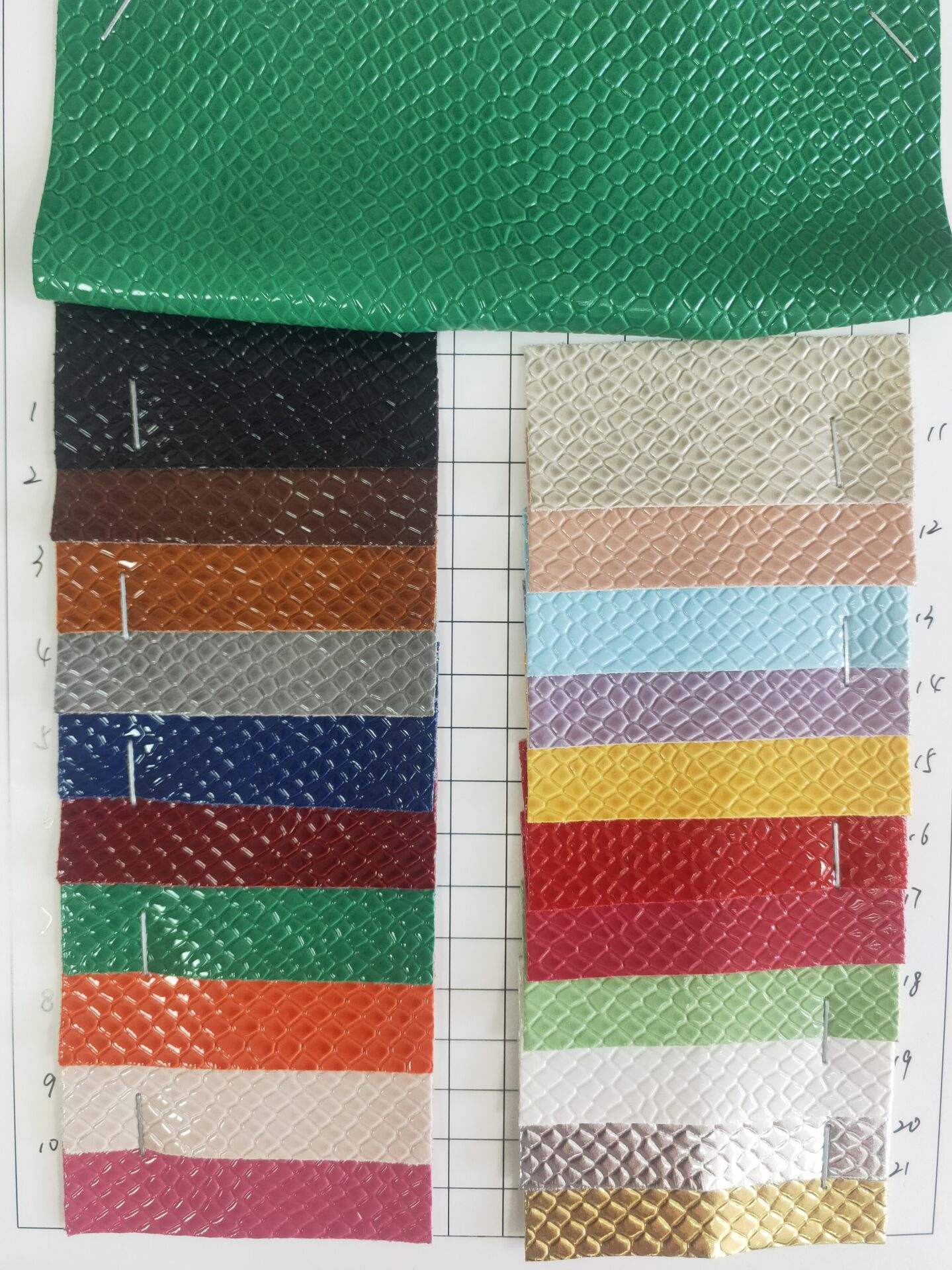 China Manufacturer PVC PU Synthetic Leather Artificial Material for Basketball Ball 6 China Manufacturer PVC PU Synthetic Leather Artificial Material for Basketball Ball 6